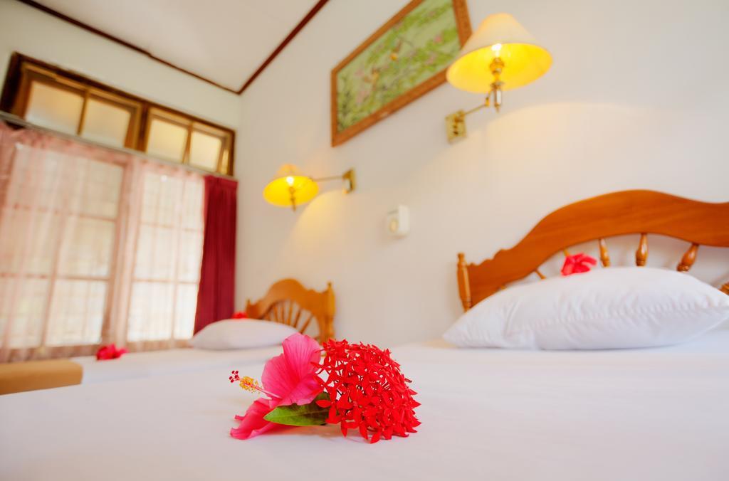 Hotel Angsoka Temukus Kamer foto