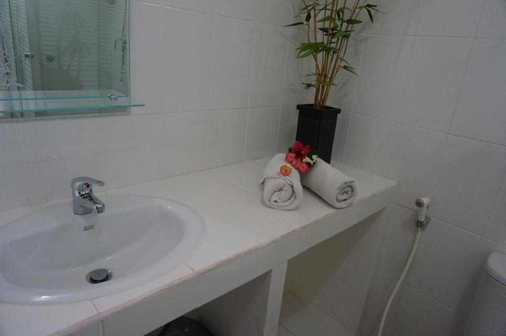 Hotel Angsoka Temukus Kamer foto