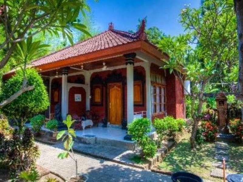 Hotel Angsoka Temukus Buitenkant foto
